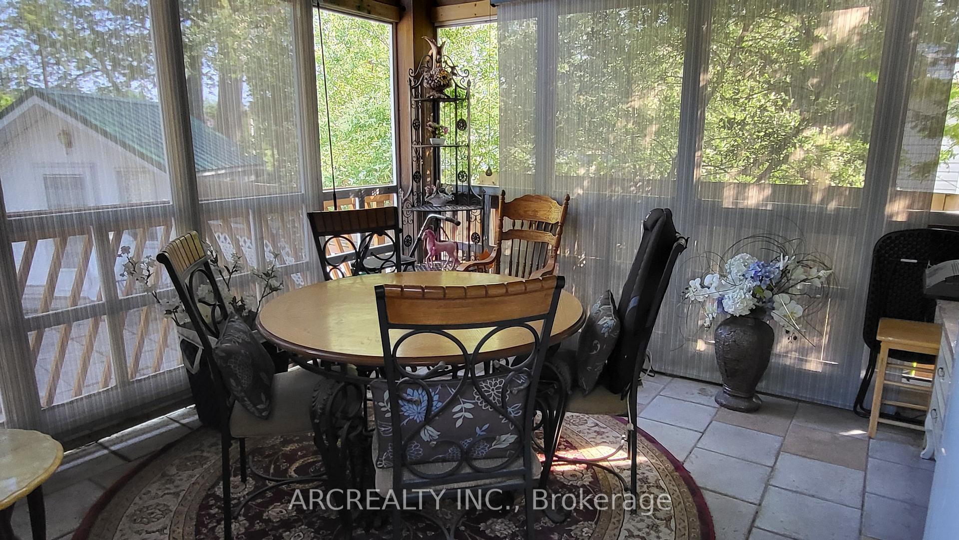 Photo 30 of 7 Bluebird Lane, Georgina, Pefferlaw — HOMEH
