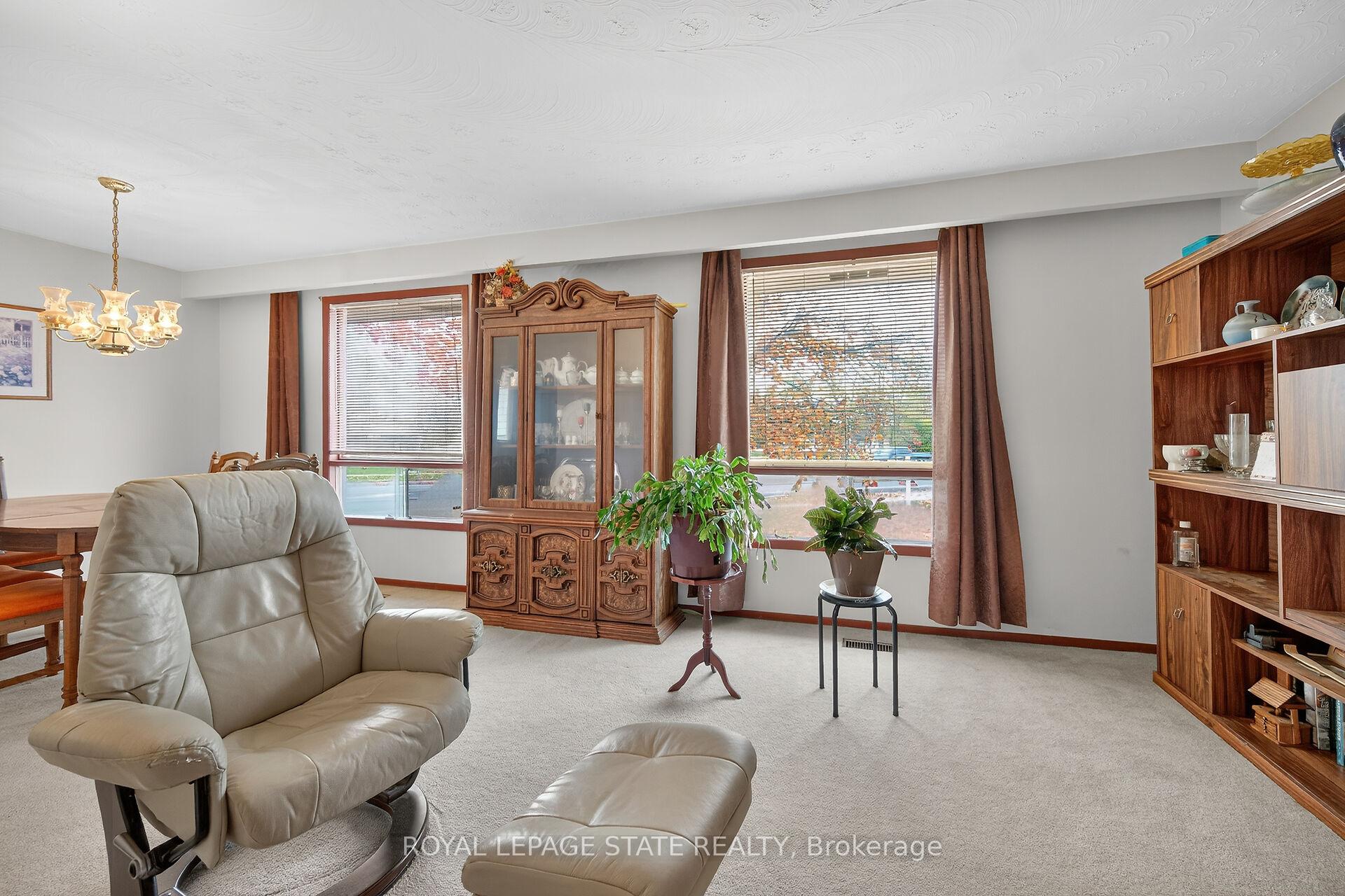 Photo 6 of 332 King Street E, Hamilton, Stoney Creek — HOMEH
