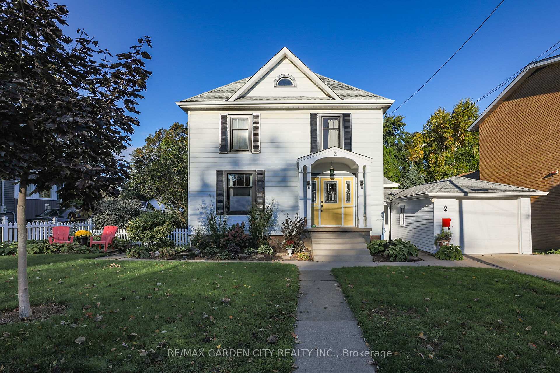 Front of 2 Kidd Avenue