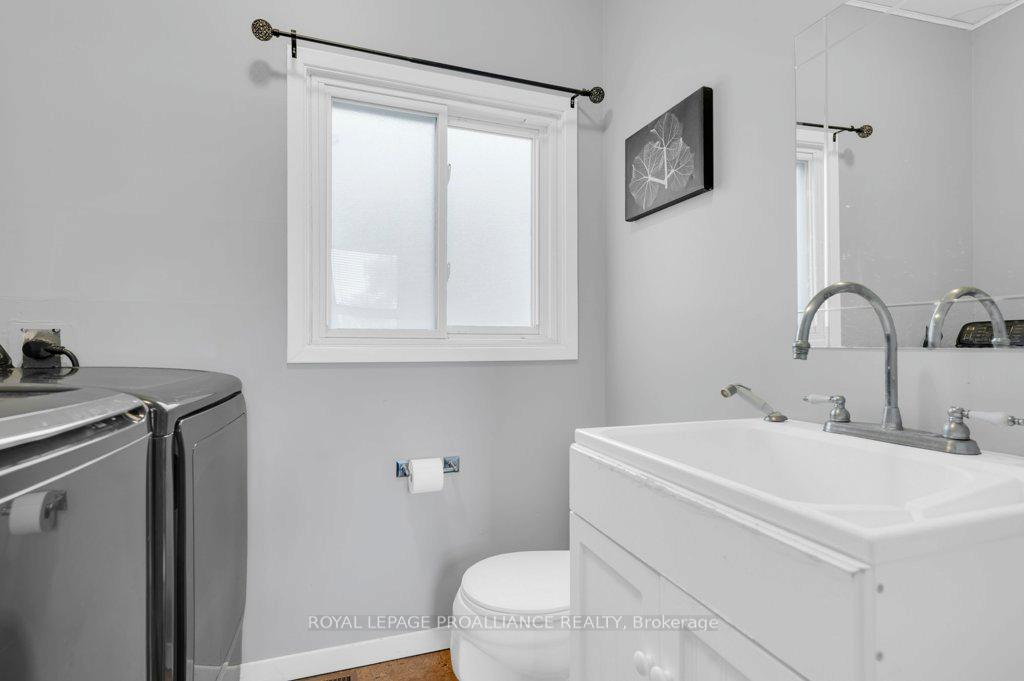 Photo 20 of 400 Bleecker Avenue, Belleville, Belleville Ward — HOMEH