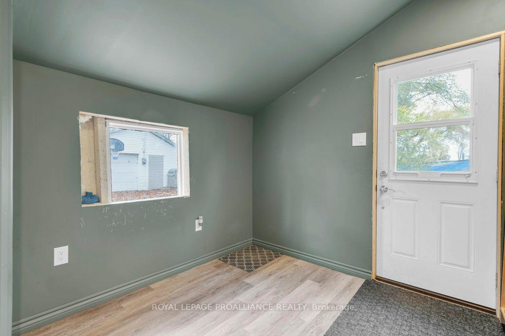 Photo 21 of 400 Bleecker Avenue, Belleville, Belleville Ward — HOMEH