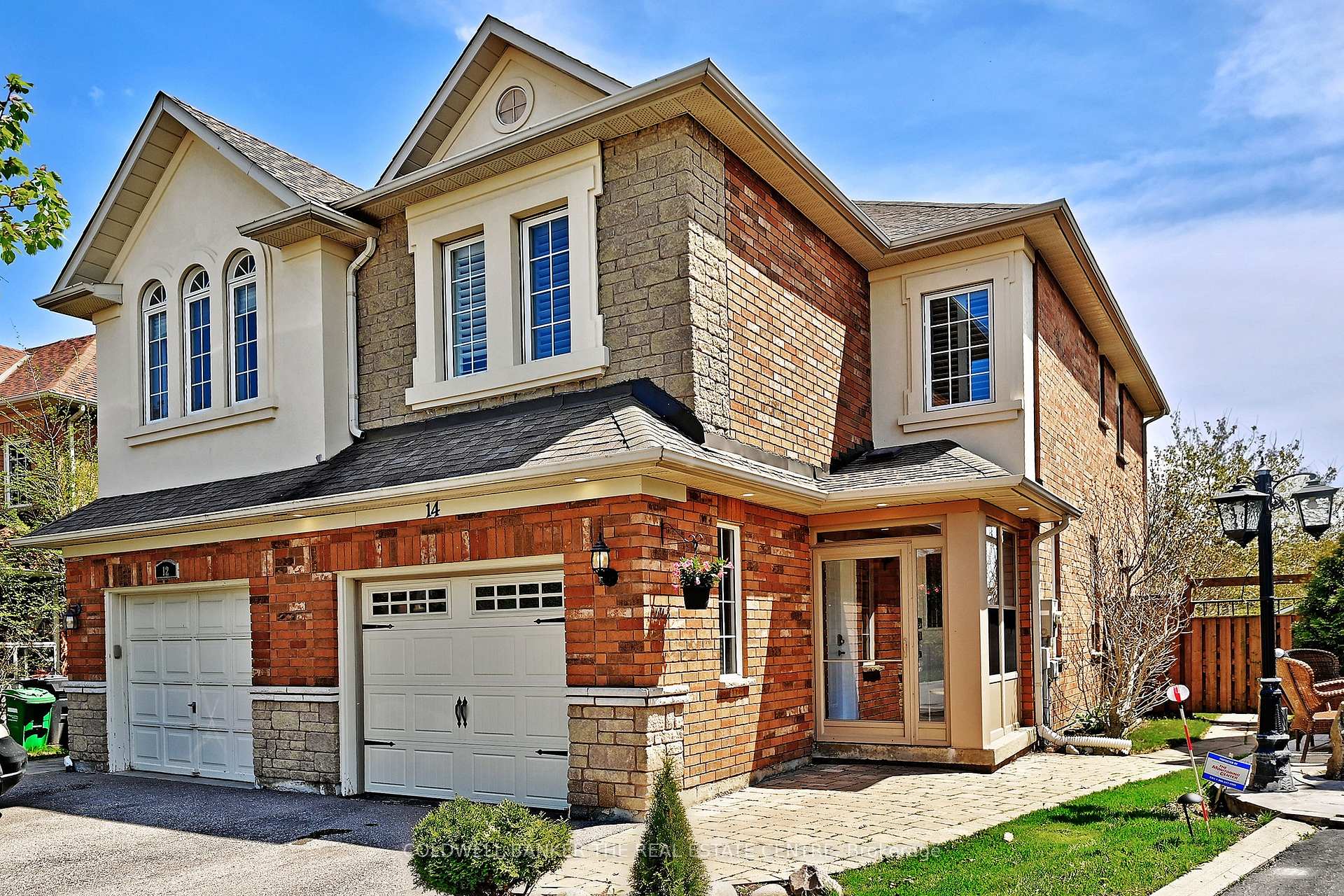 Photo 2 of 14 Hesketh Court, Caledon, Rural Caledon — HOMEH