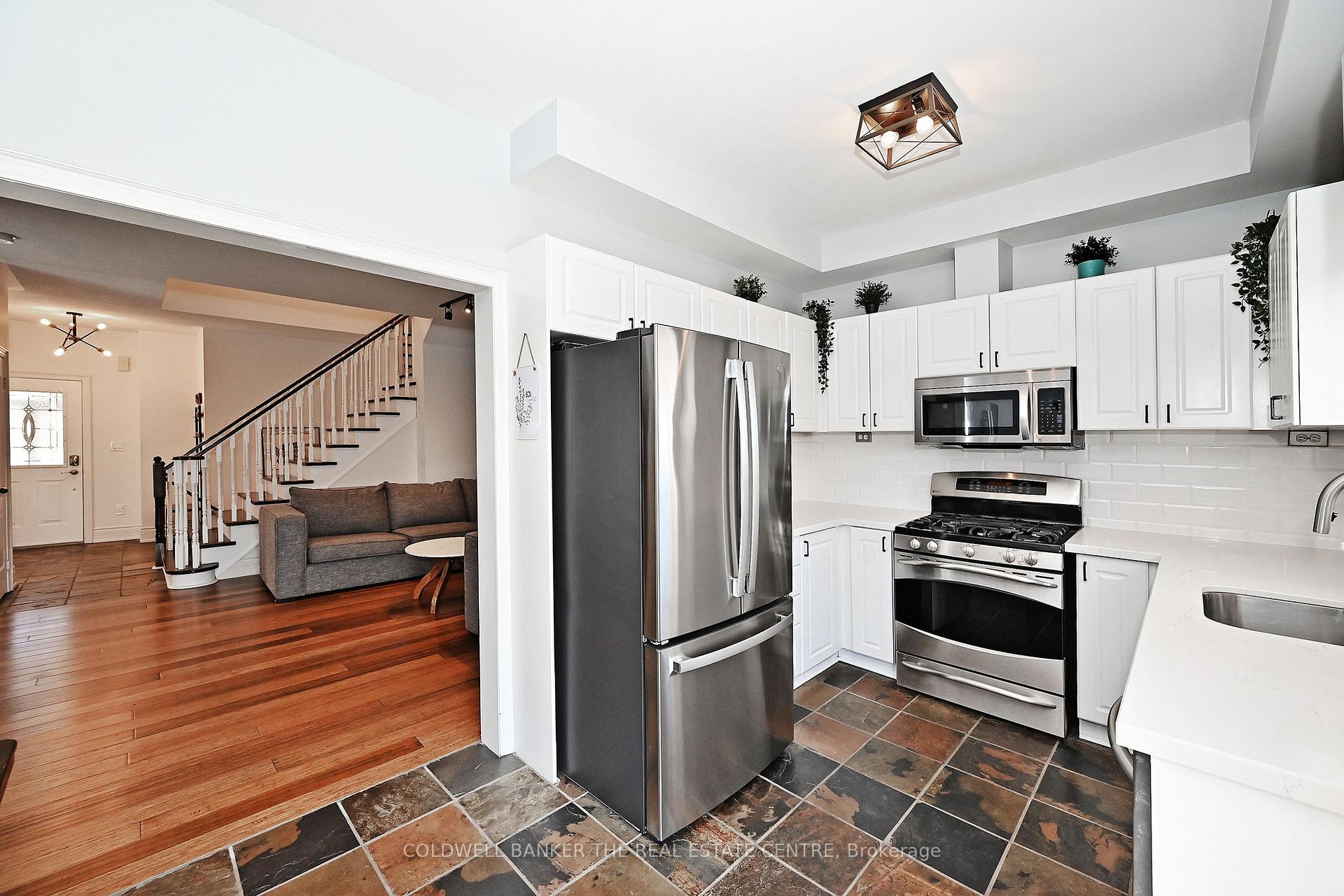 Photo 10 of 14 Hesketh Court, Caledon, Rural Caledon — HOMEH