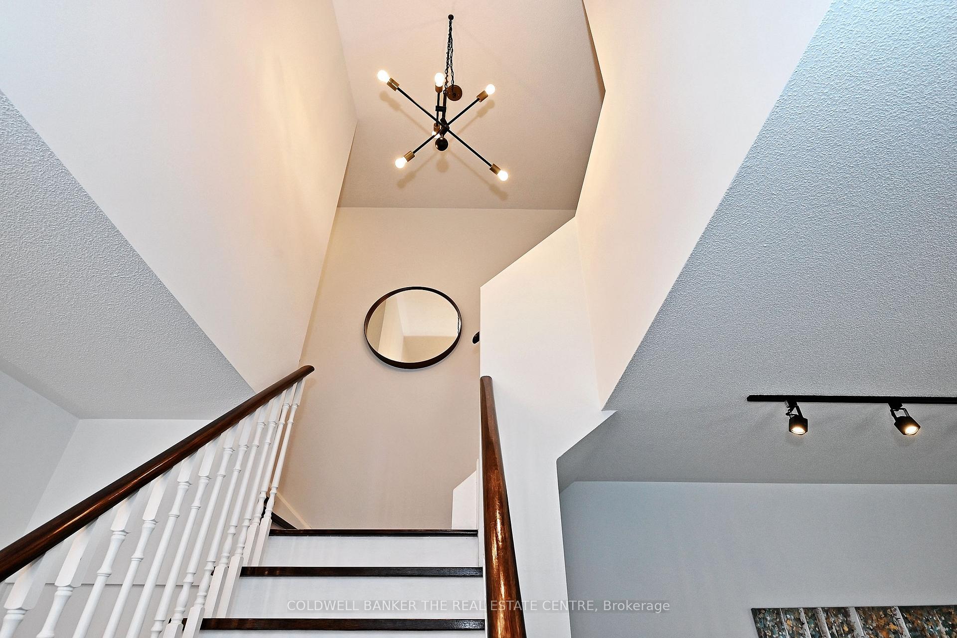 Photo 17 of 14 Hesketh Court, Caledon, Rural Caledon — HOMEH