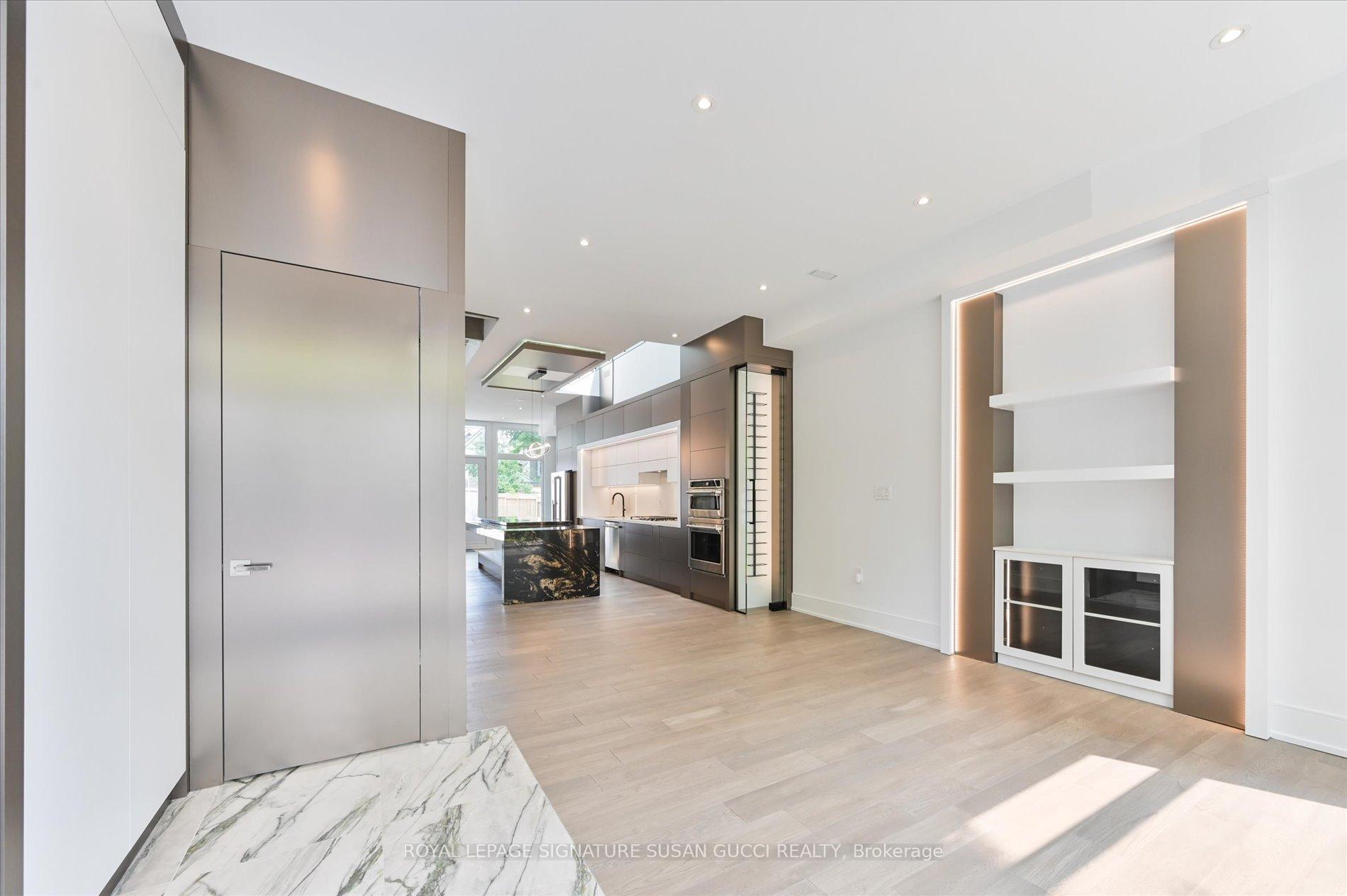 Photo 25 of 19 Devon Road, Toronto, East End-Danforth — HOMEH