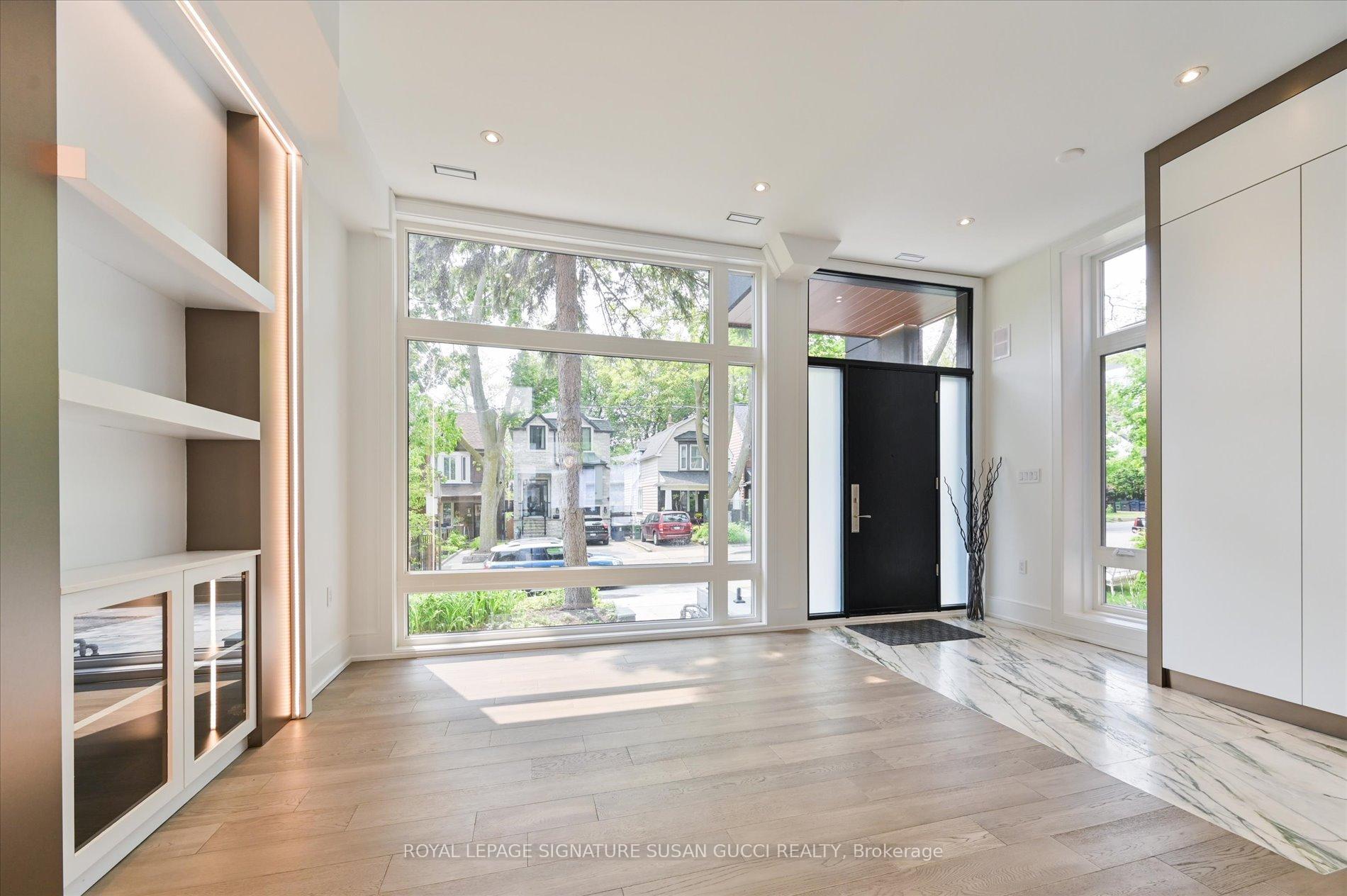 Photo 20 of 19 Devon Road, Toronto, East End-Danforth — HOMEH
