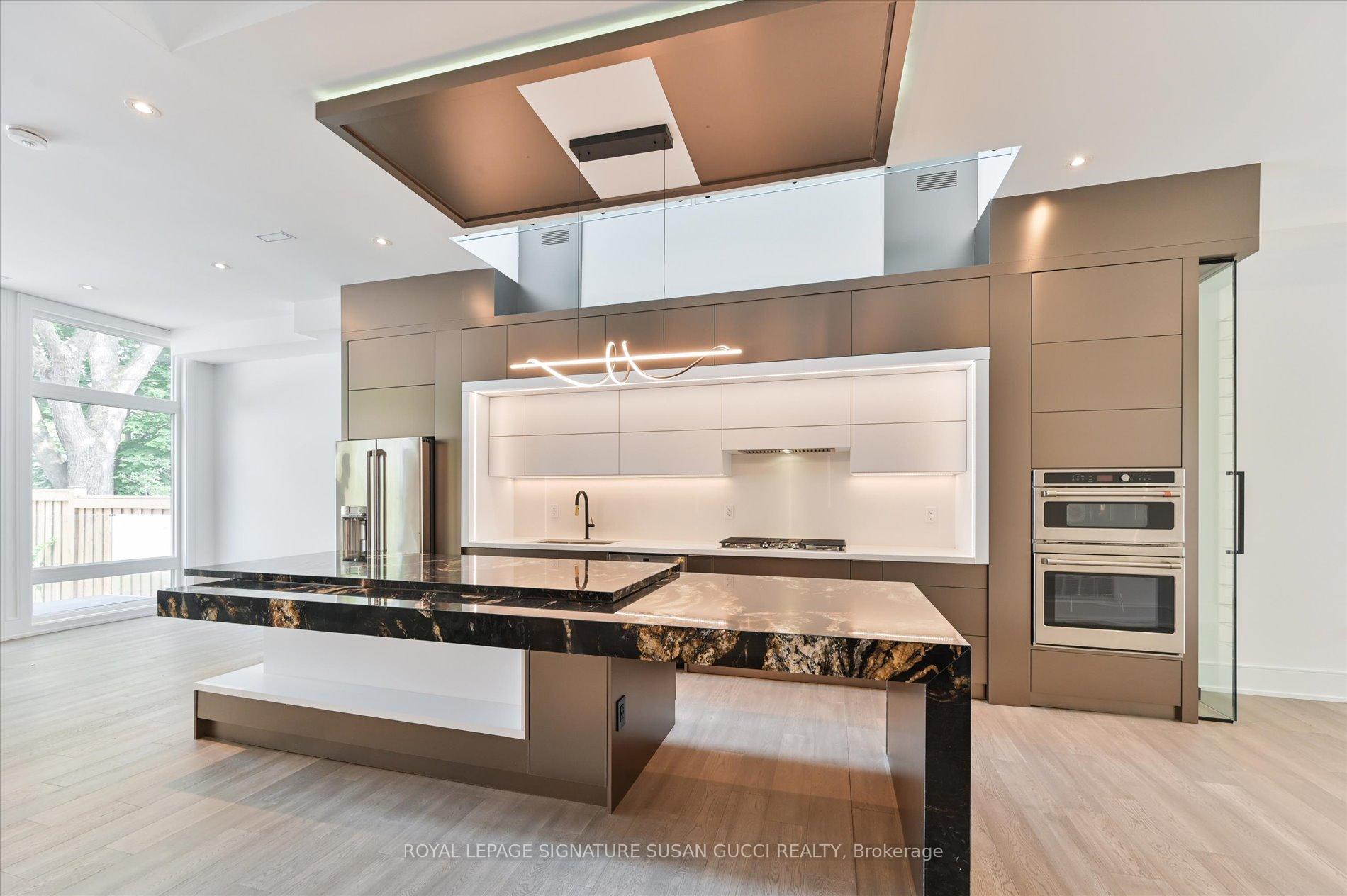 Photo 9 of 19 Devon Road, Toronto, East End-Danforth — HOMEH