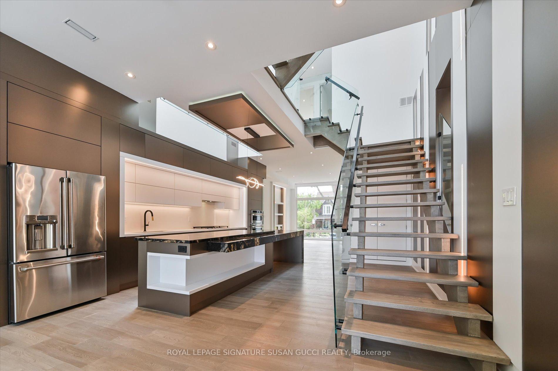 Photo 12 of 19 Devon Road, Toronto, East End-Danforth — HOMEH