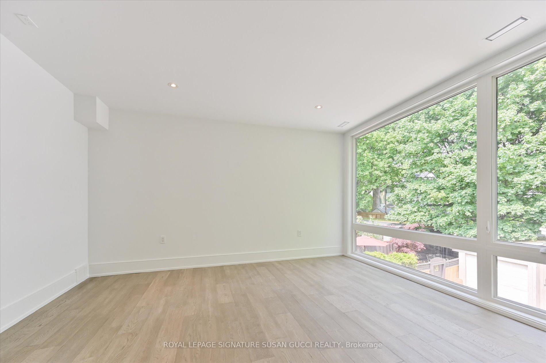 Photo 29 of 19 Devon Road, Toronto, East End-Danforth — HOMEH