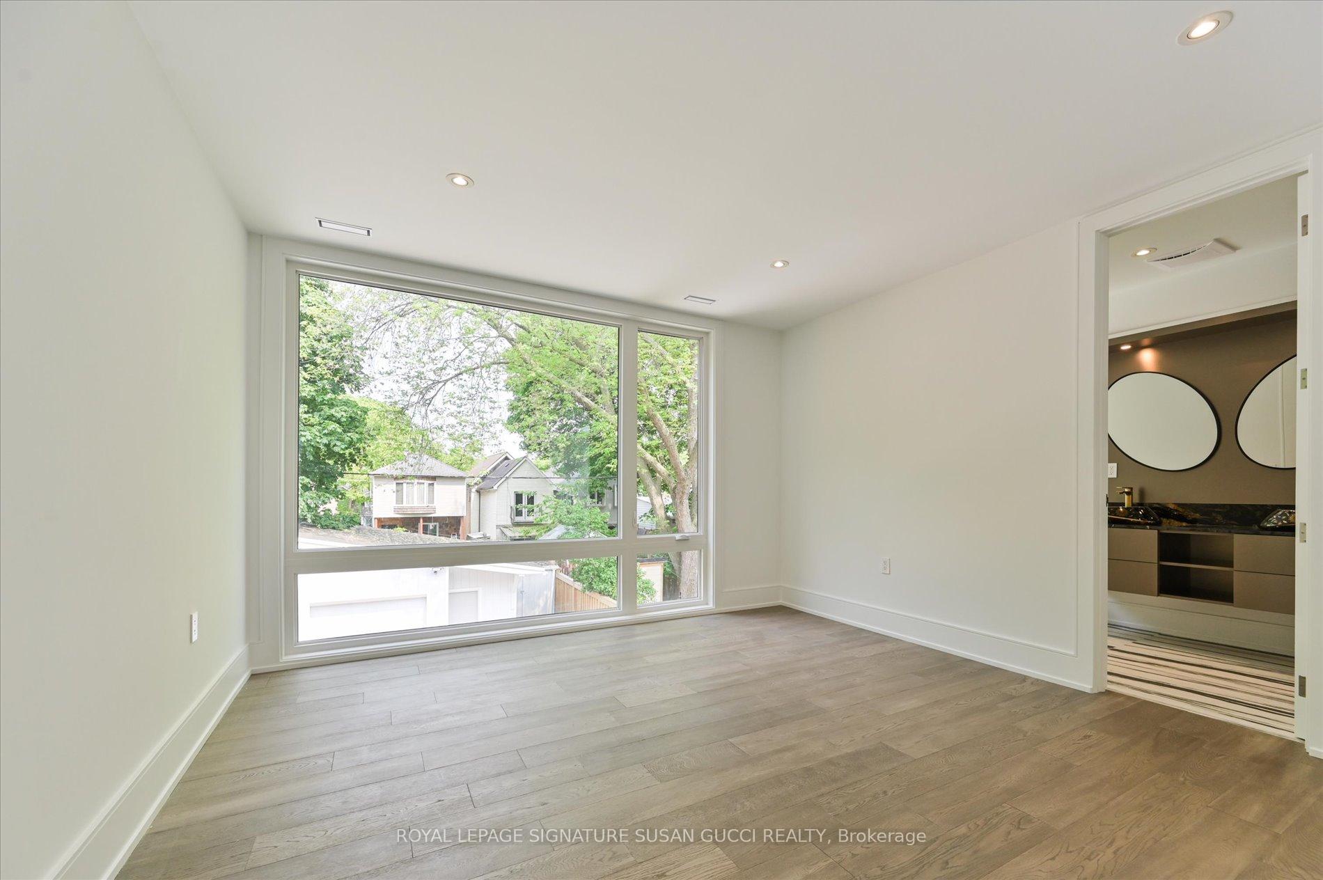 Photo 16 of 19 Devon Road, Toronto, East End-Danforth — HOMEH