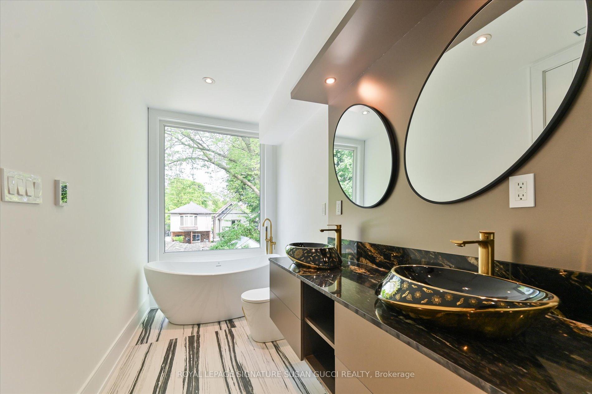 Photo 18 of 19 Devon Road, Toronto, East End-Danforth — HOMEH