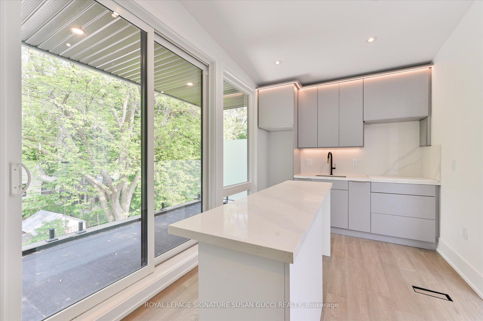 Photo 36 of 19 Devon Road, Toronto, East End-Danforth — HOMEH