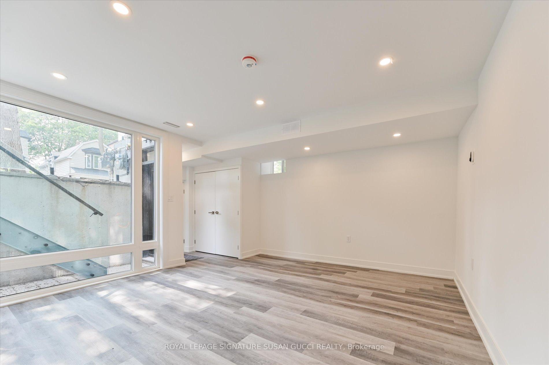 Photo 37 of 19 Devon Road, Toronto, East End-Danforth — HOMEH