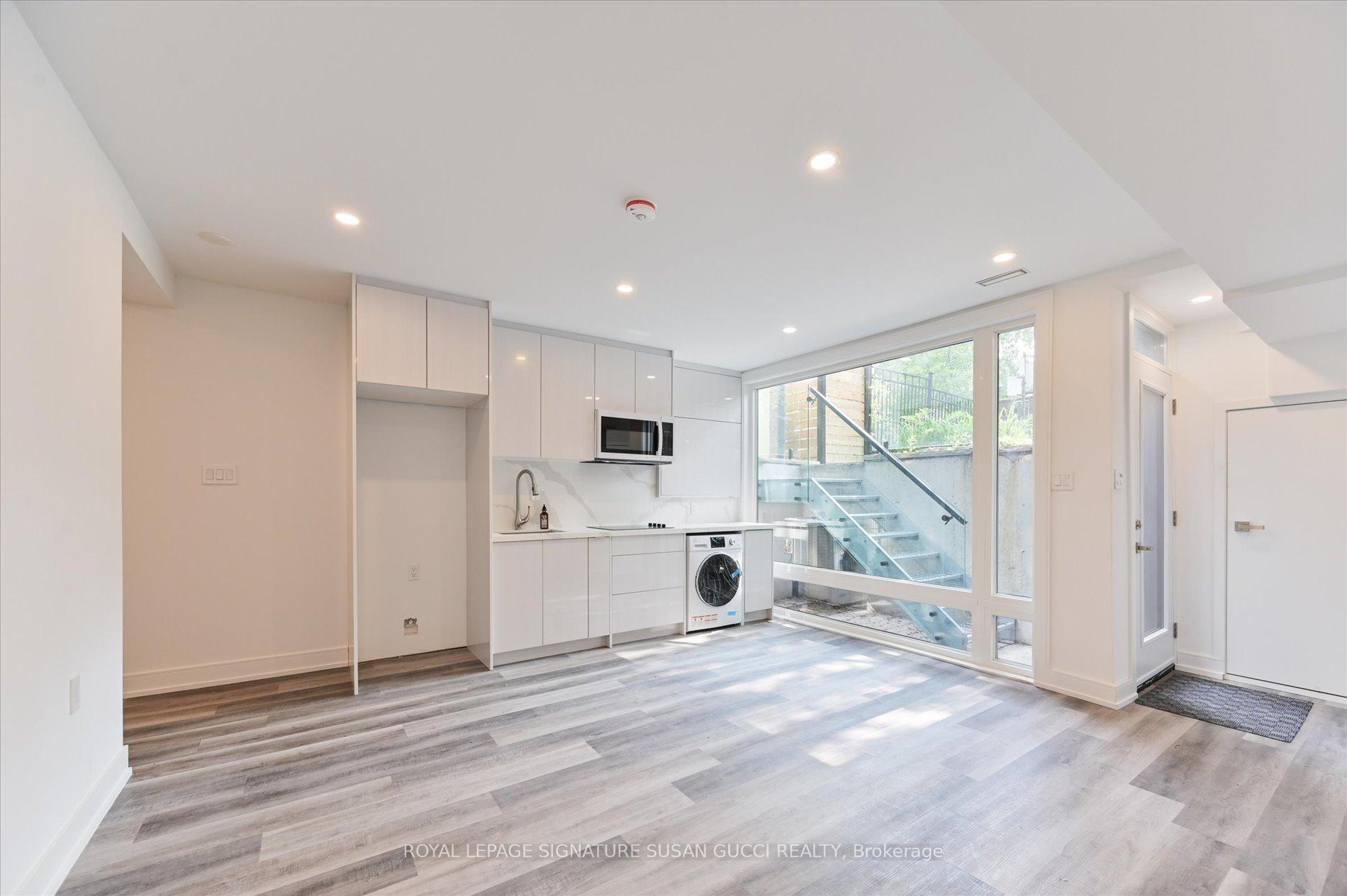 Photo 33 of 19 Devon Road, Toronto, East End-Danforth — HOMEH