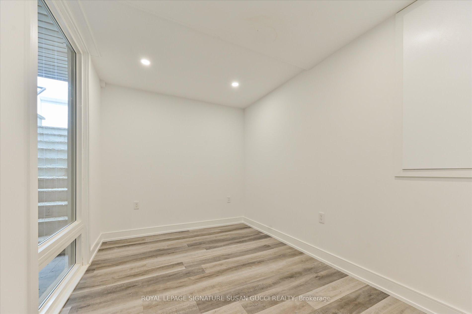 Photo 35 of 19 Devon Road, Toronto, East End-Danforth — HOMEH