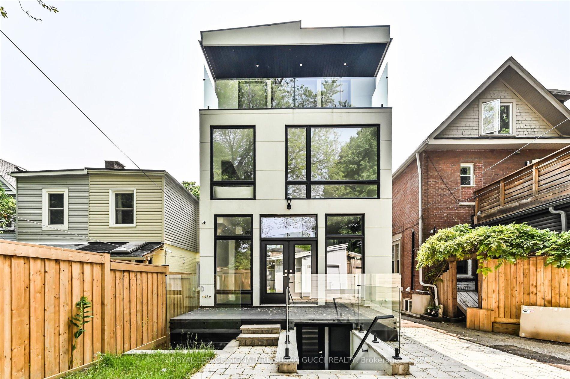 Photo 42 of 19 Devon Road, Toronto, East End-Danforth — HOMEH