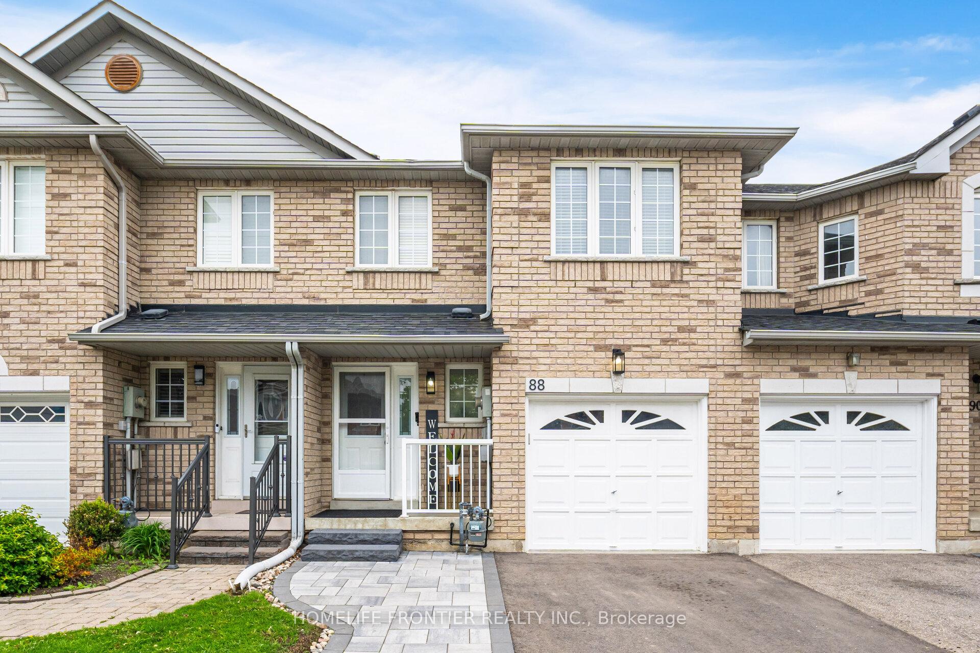 Front of 88 Wood Circle