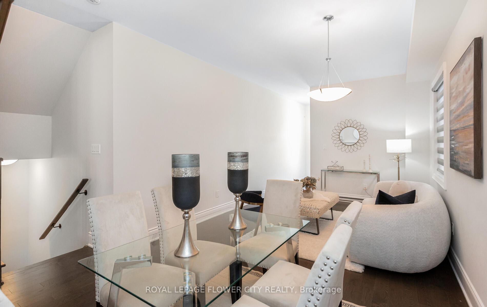 Photo 17 of 25 Icon Street, Brampton, Sandringham-Wellington North — HOMEH