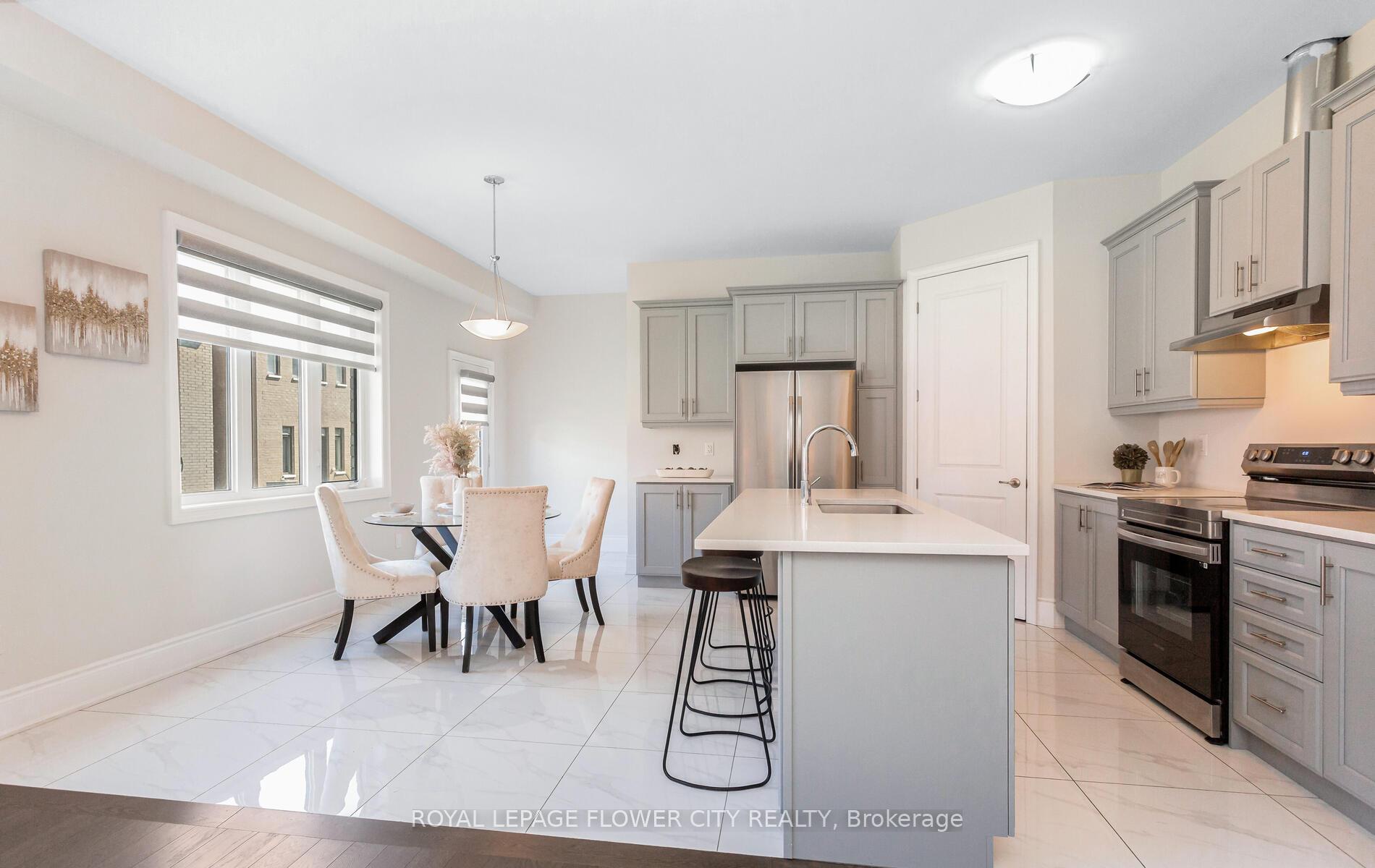 Photo 10 of 25 Icon Street, Brampton, Sandringham-Wellington North — HOMEH