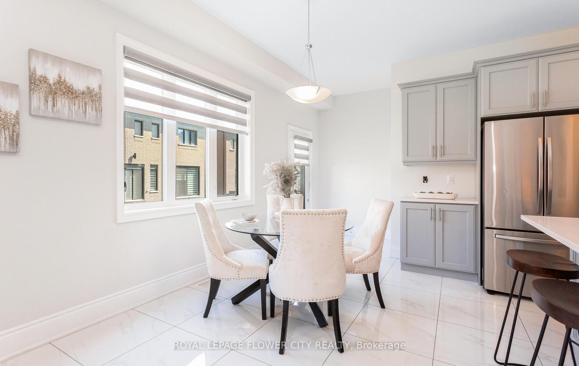 Photo 25 of 25 Icon Street, Brampton, Sandringham-Wellington North — HOMEH