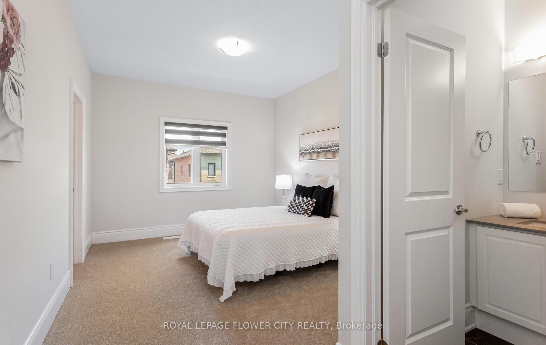 Photo 31 of 25 Icon Street, Brampton, Sandringham-Wellington North — HOMEH