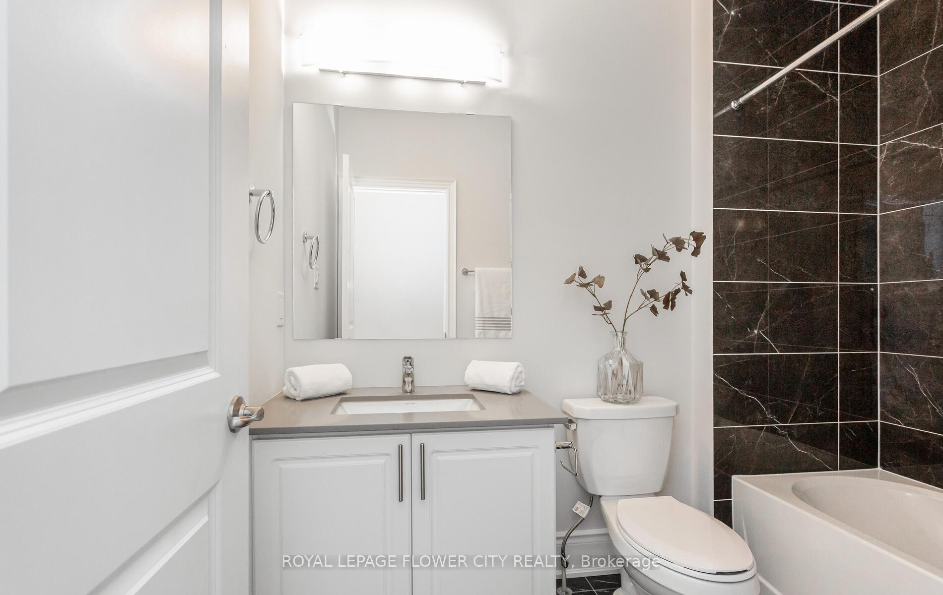 Photo 47 of 25 Icon Street, Brampton, Sandringham-Wellington North — HOMEH