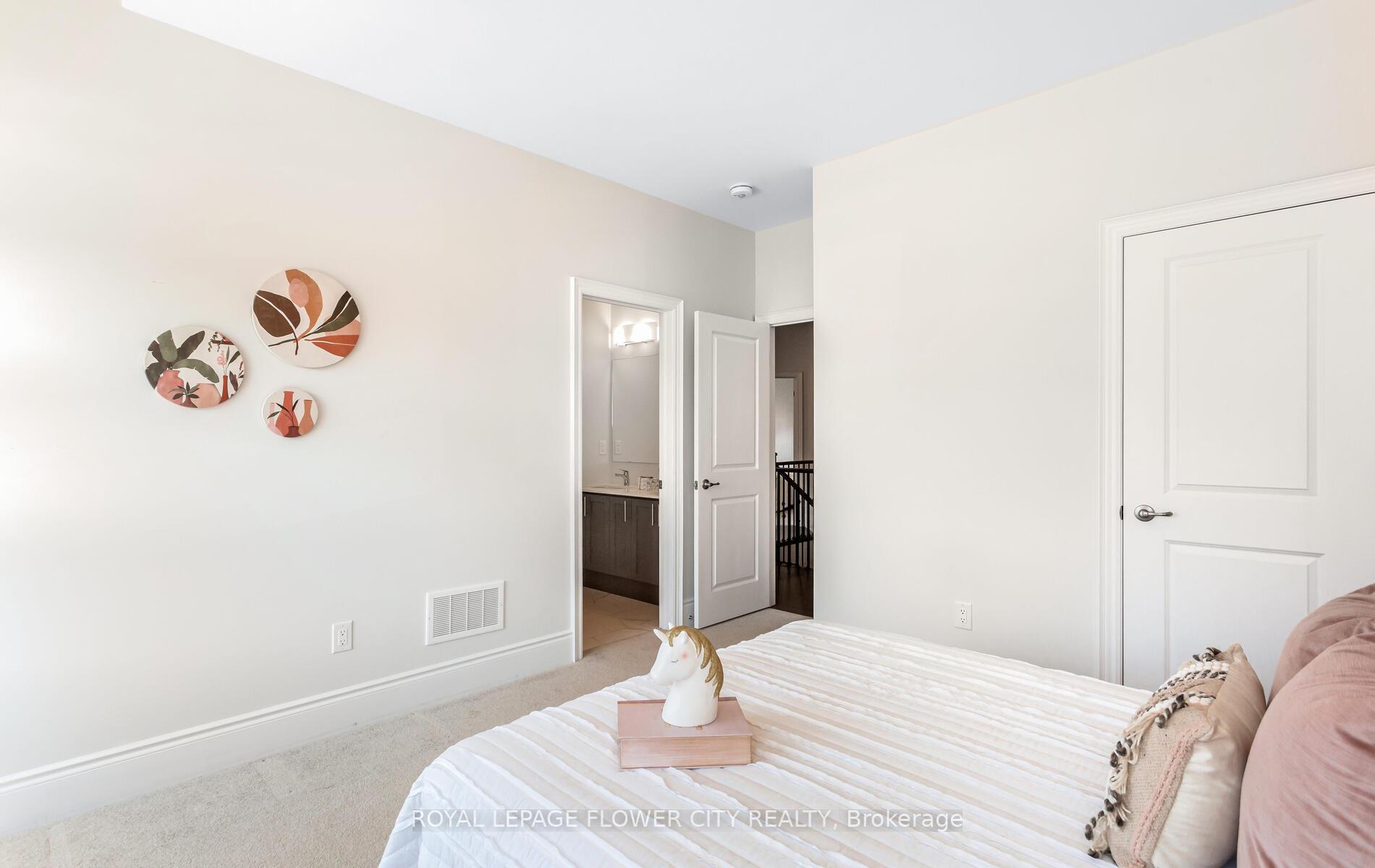 Photo 42 of 25 Icon Street, Brampton, Sandringham-Wellington North — HOMEH