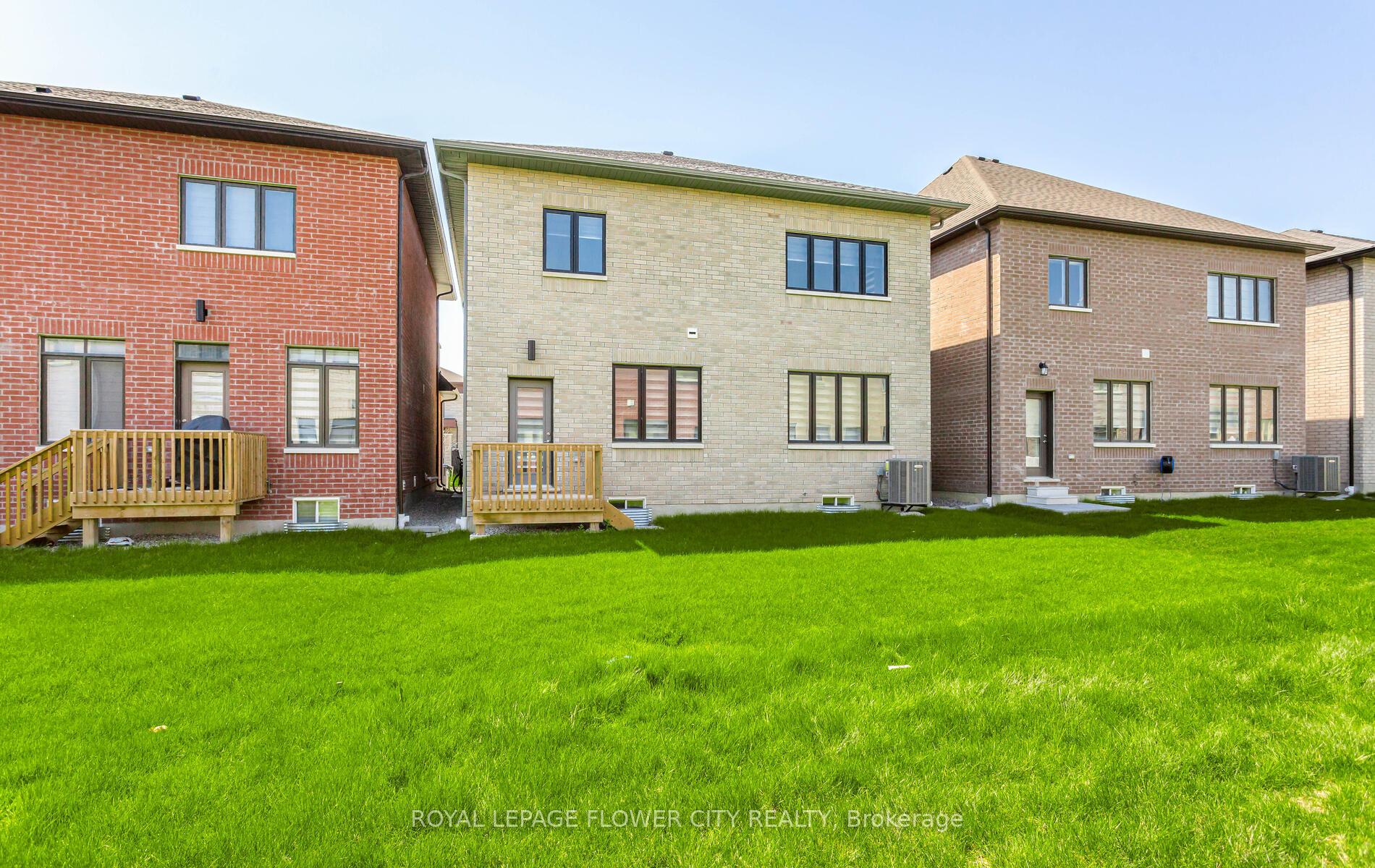 Photo 28 of 25 Icon Street, Brampton, Sandringham-Wellington North — HOMEH
