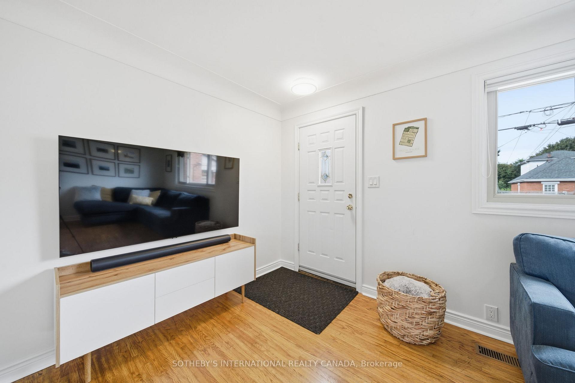 Photo 7 of 23 East 16th Street, Hamilton, Inch Park — HOMEH