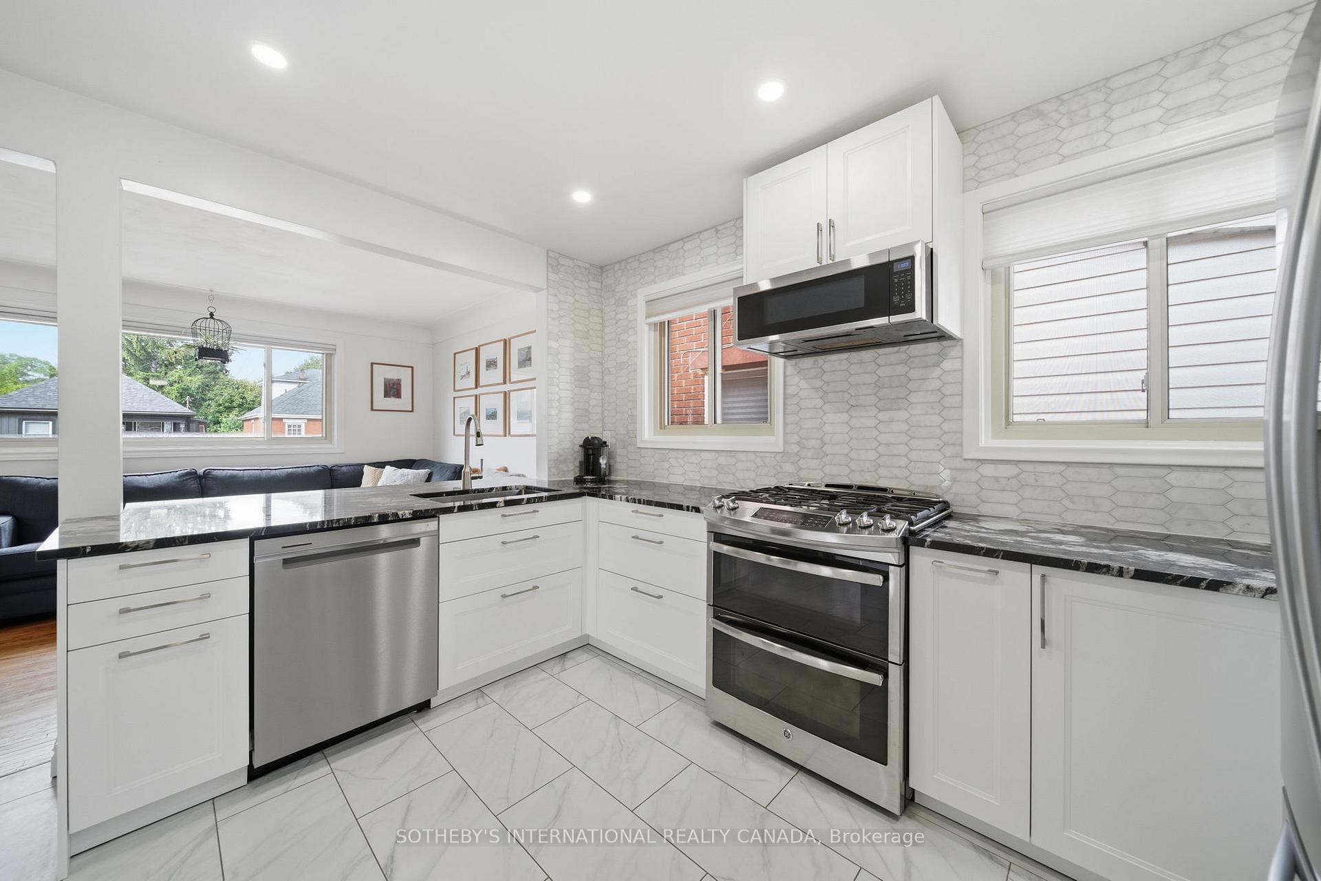 Photo 13 of 23 East 16th Street, Hamilton, Inch Park — HOMEH