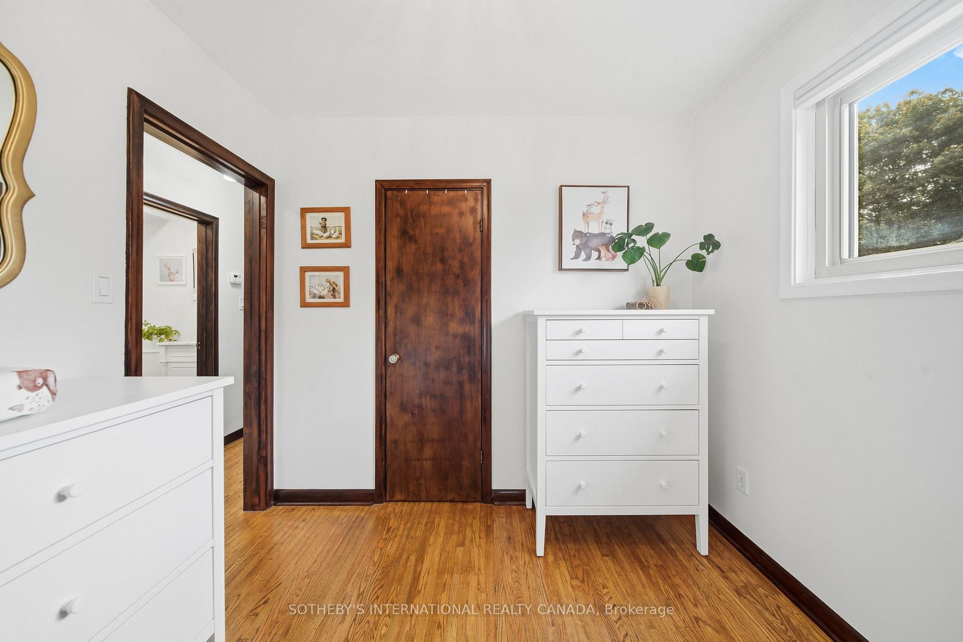 Photo 17 of 23 East 16th Street, Hamilton, Inch Park — HOMEH