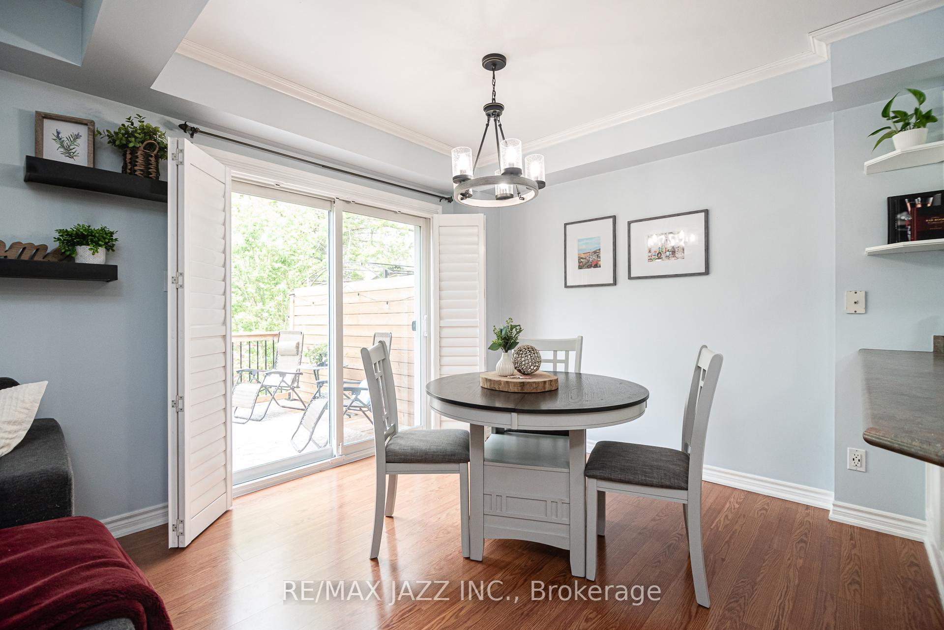 Photo 8 of 88 Richfield Square, Clarington, Courtice — HOMEH