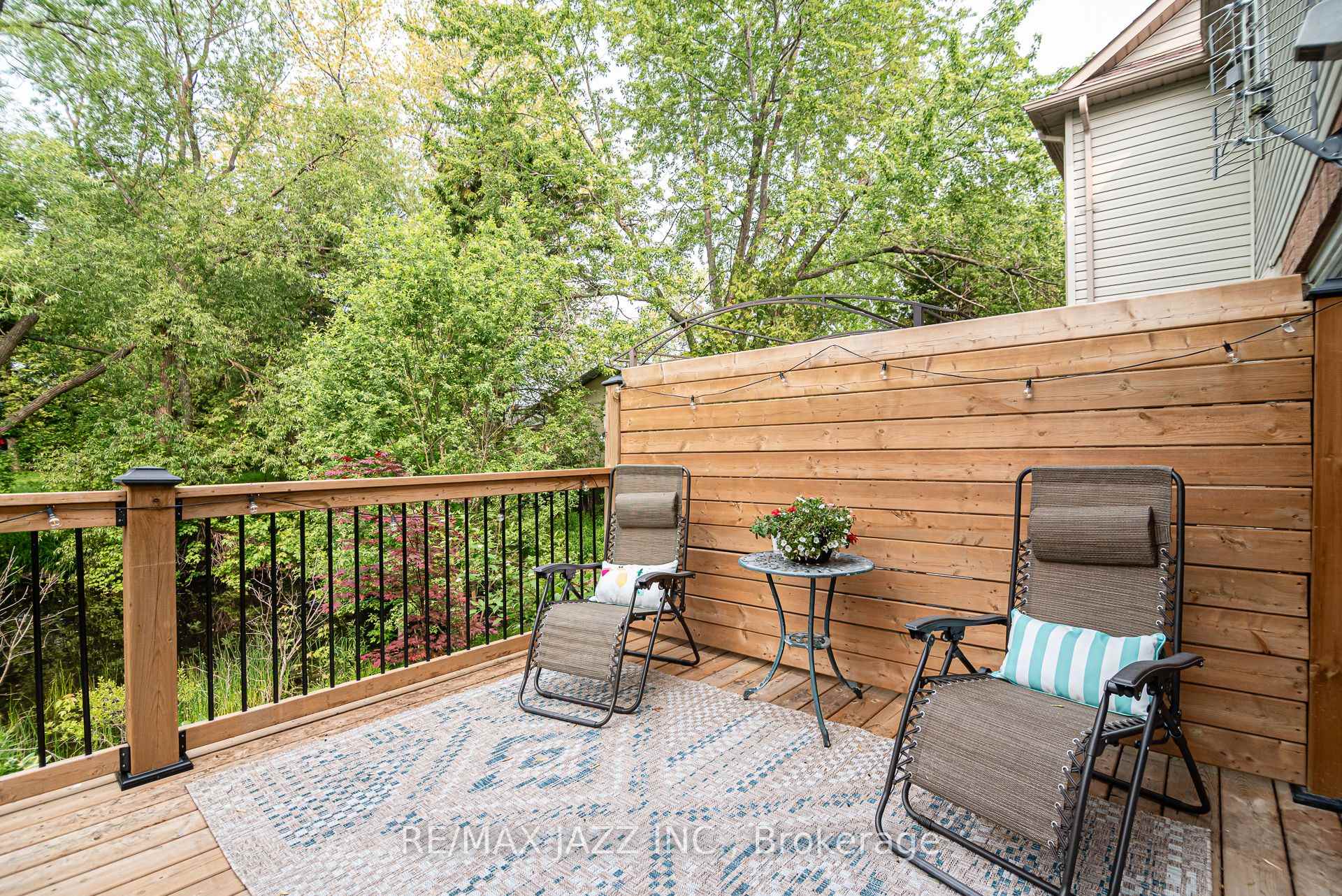 Photo 17 of 88 Richfield Square, Clarington, Courtice — HOMEH