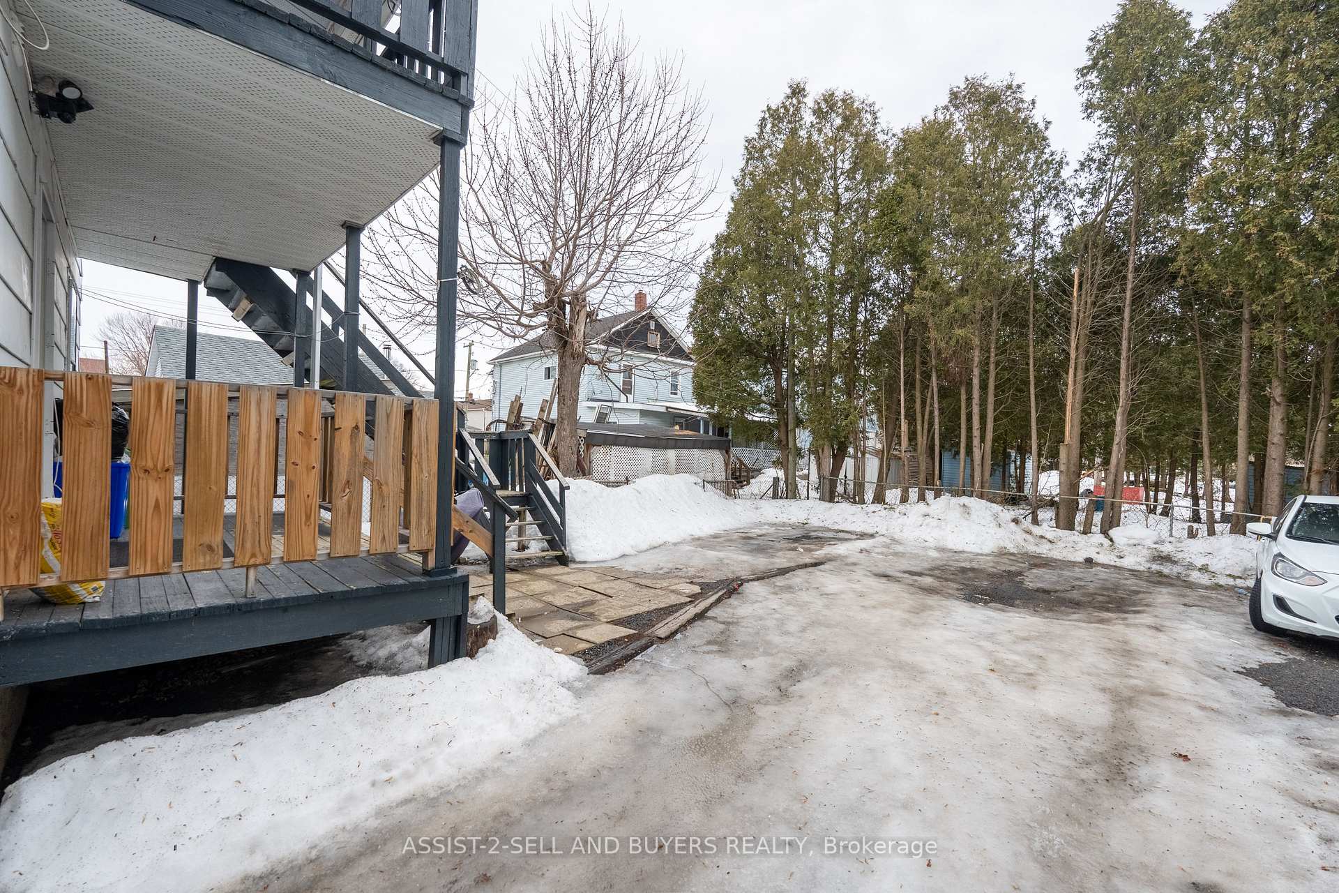 Photo 3 of 212 Eighth Street W, Cornwall — HOMEH