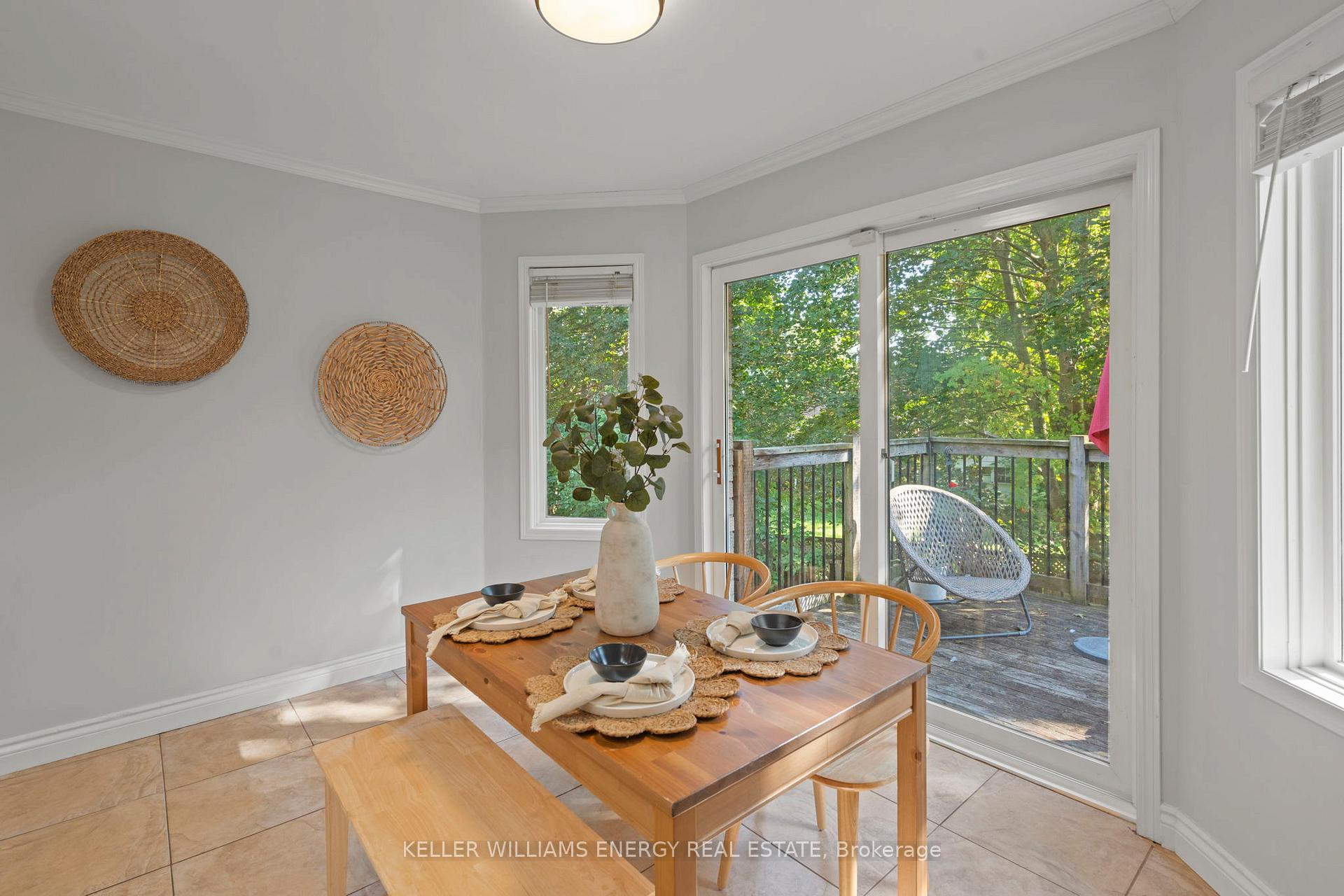 Photo 1 of 19 Sawmill Court, Clarington, Bowmanville — HOMEH