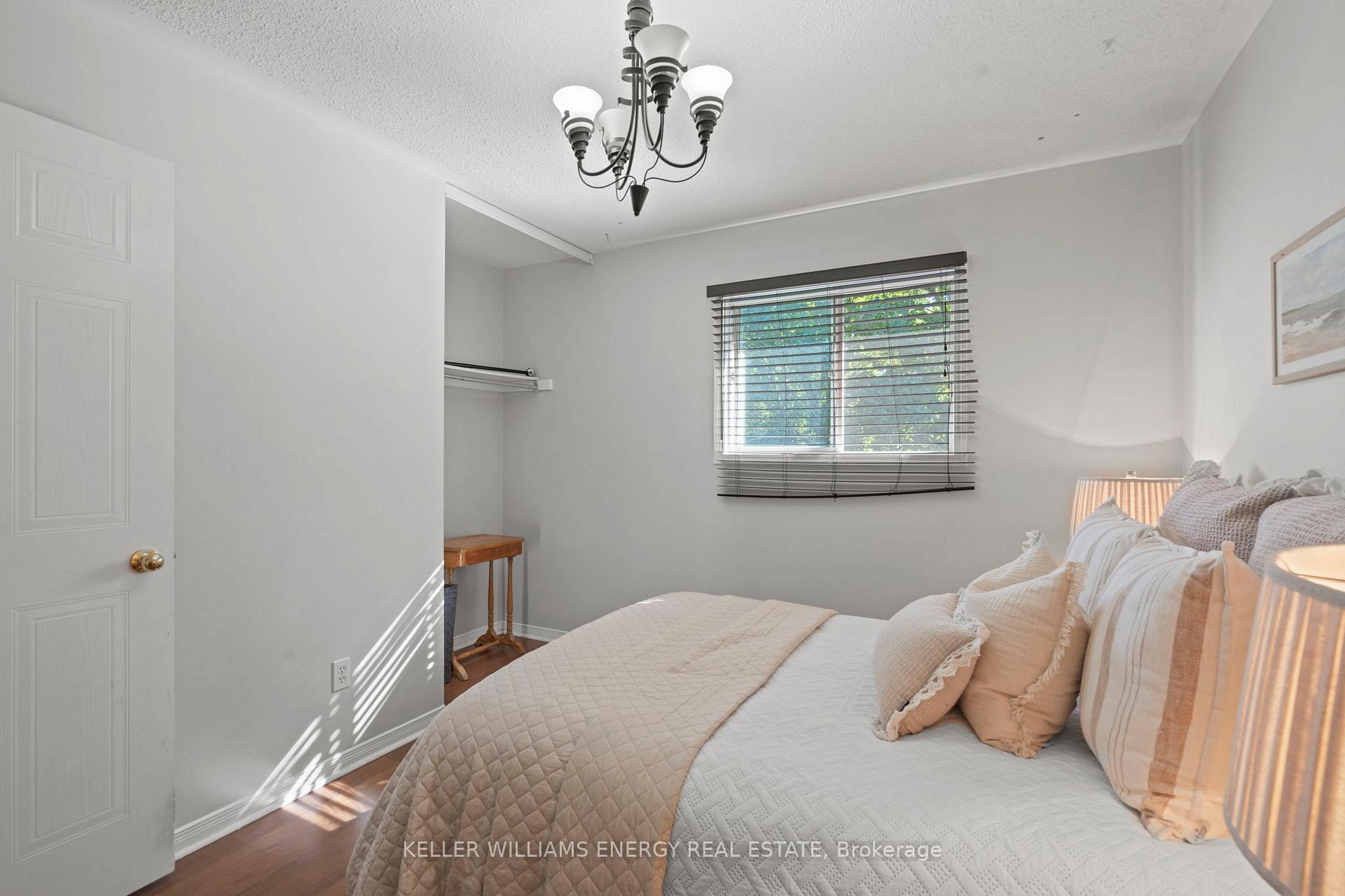 Photo 15 of 19 Sawmill Court, Clarington, Bowmanville — HOMEH