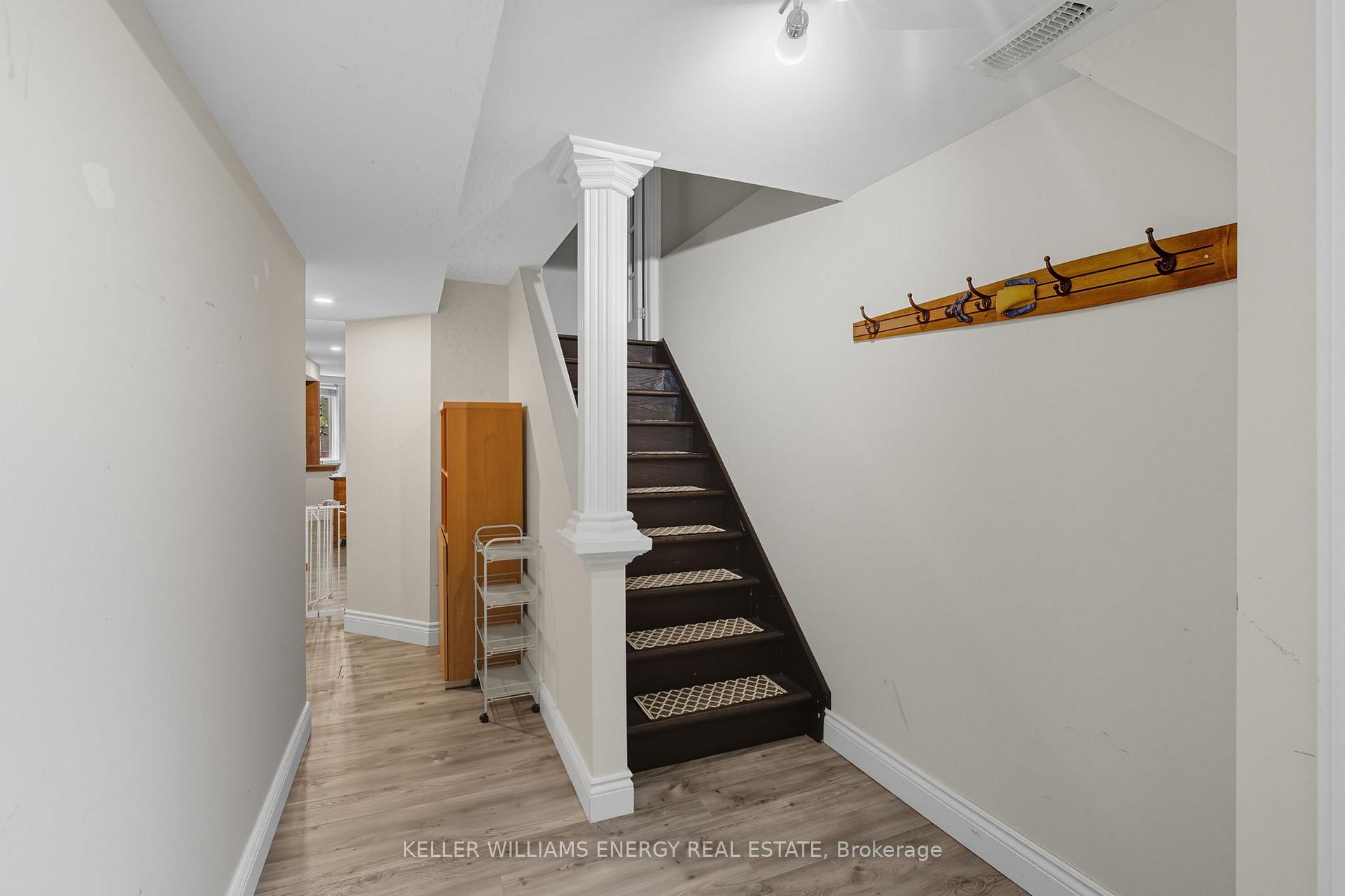 Photo 18 of 19 Sawmill Court, Clarington, Bowmanville — HOMEH