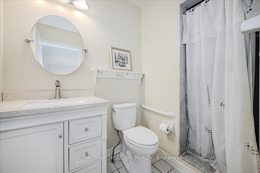 Photo 10 of 24 Griffith Drive, Grimsby, Grimsby East — HOMEH