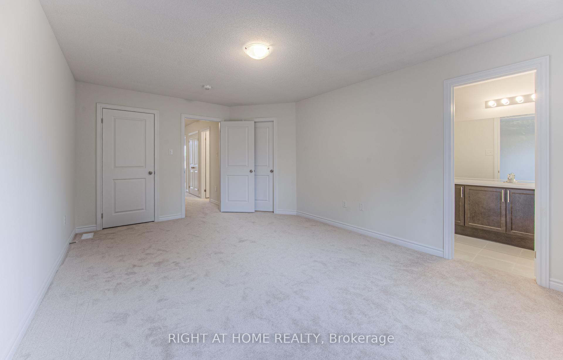 Photo 4 of 19 Jell Street, Guelph, Kortright East — HOMEH