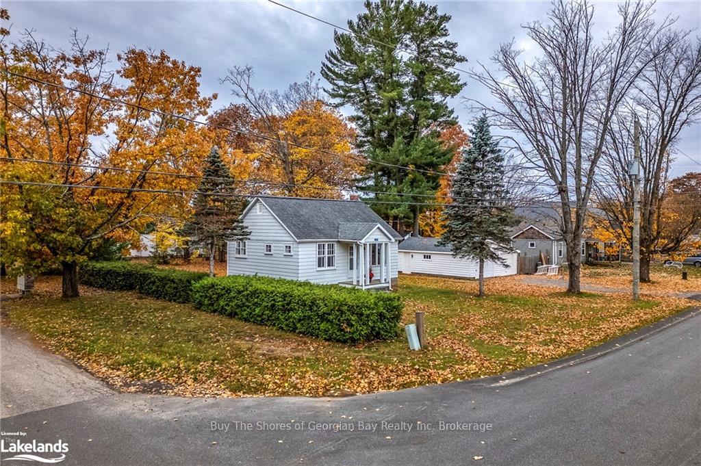 Photo 11 of 381 David Street E, Gravenhurst, Muskoka (S) — HOMEH