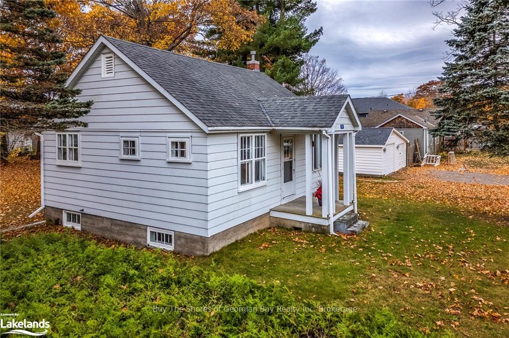 Photo 12 of 381 David Street E, Gravenhurst, Muskoka (S) — HOMEH