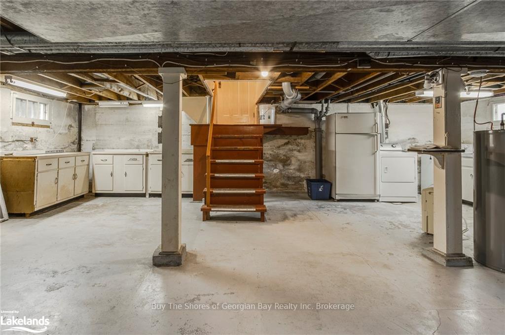 Photo 47 of 381 David Street E, Gravenhurst, Muskoka (S) — HOMEH