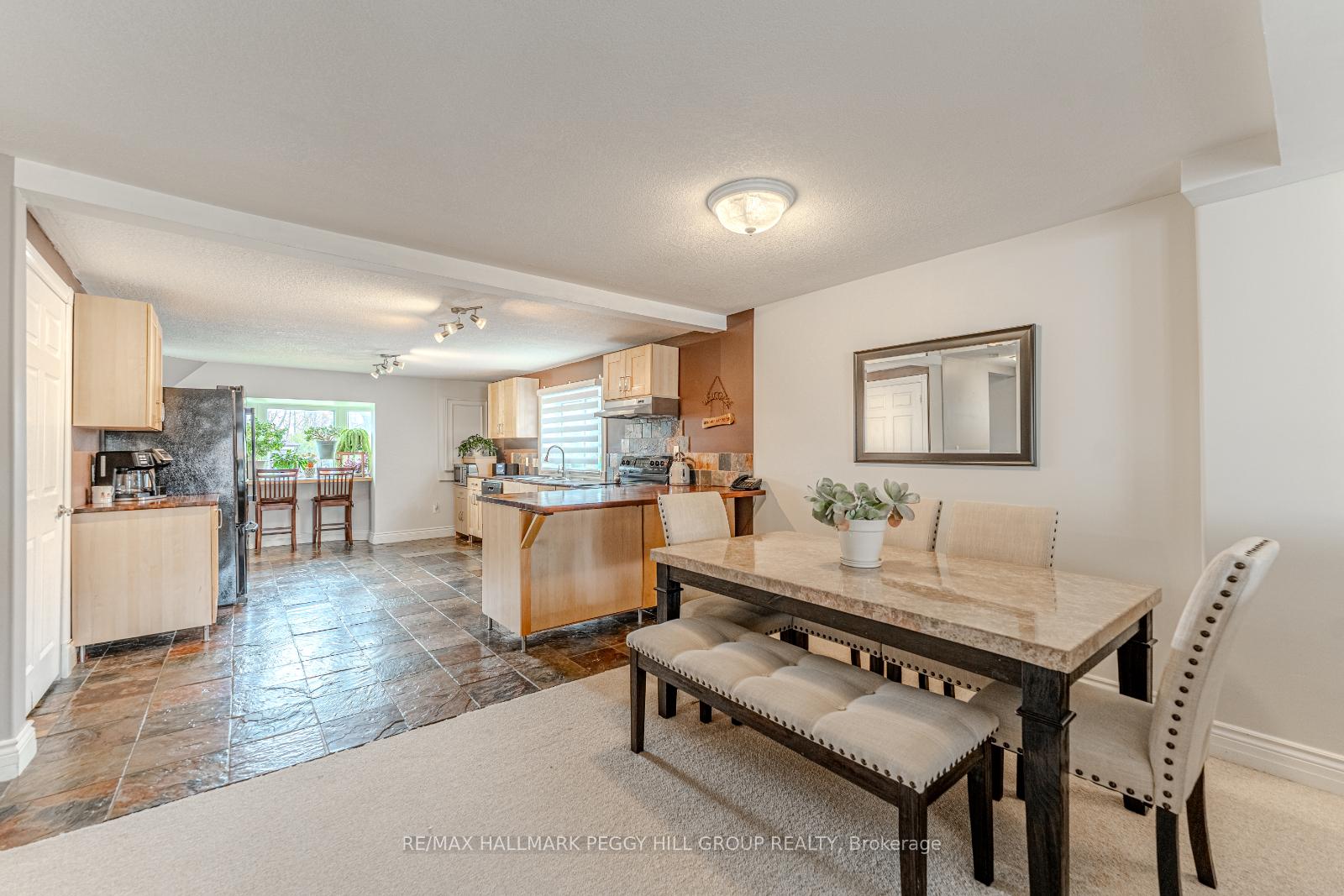 Photo 4 of 20 Ferris Lane, Barrie, Cundles East — HOMEH