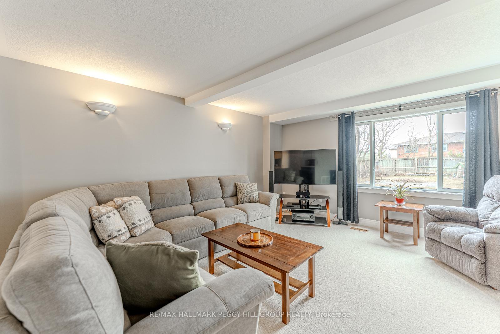 Photo 5 of 20 Ferris Lane, Barrie, Cundles East — HOMEH