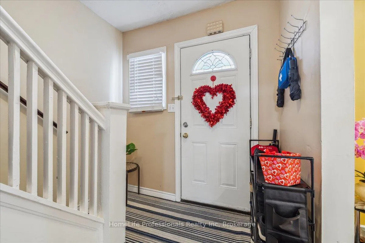 Photo 7 of 1122 Cannon Street E, Hamilton, Crown Point — HOMEH