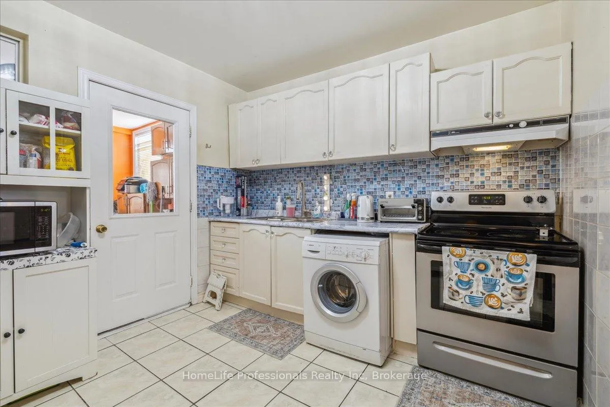 Photo 16 of 1122 Cannon Street E, Hamilton, Crown Point — HOMEH