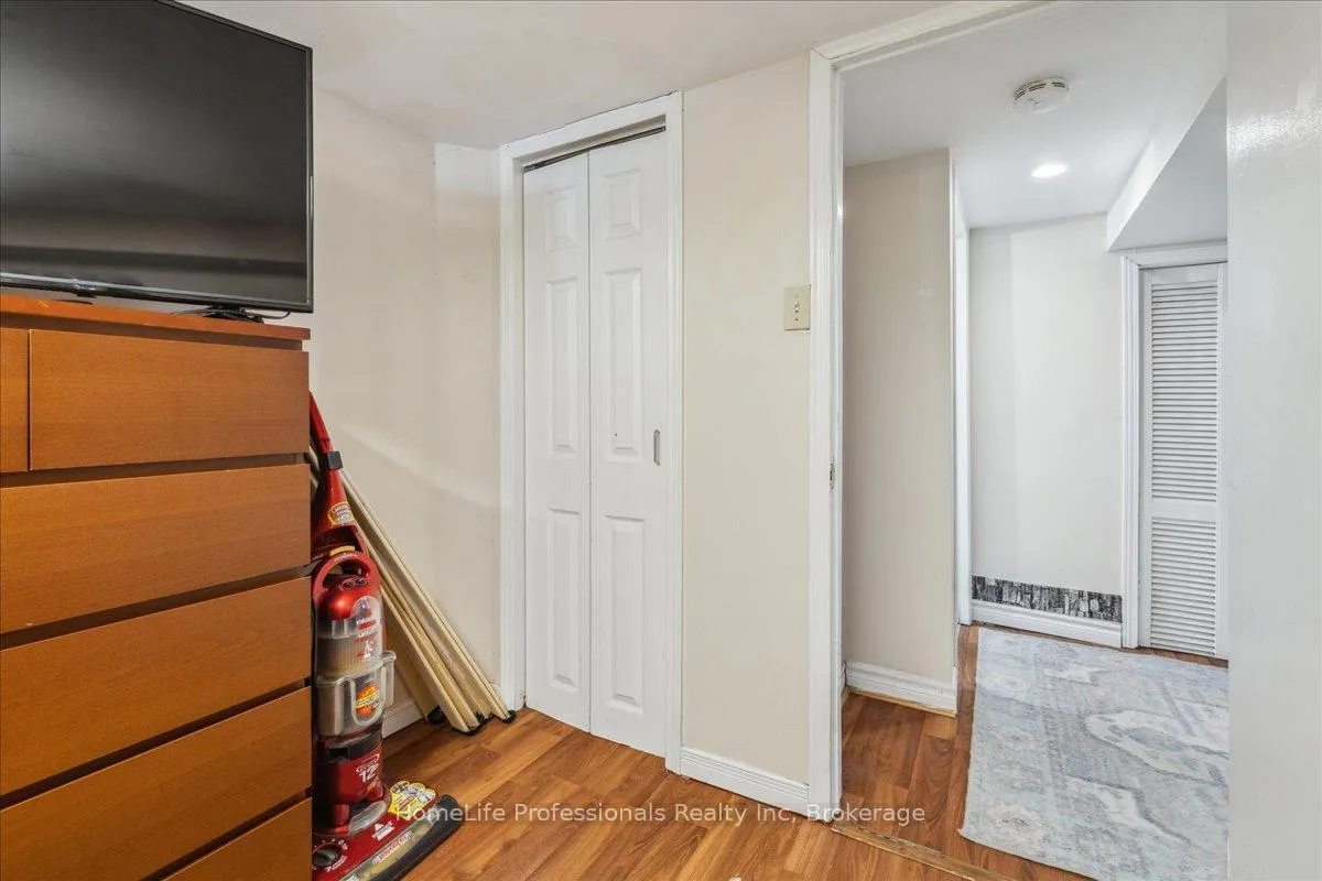 Photo 34 of 1122 Cannon Street E, Hamilton, Crown Point — HOMEH