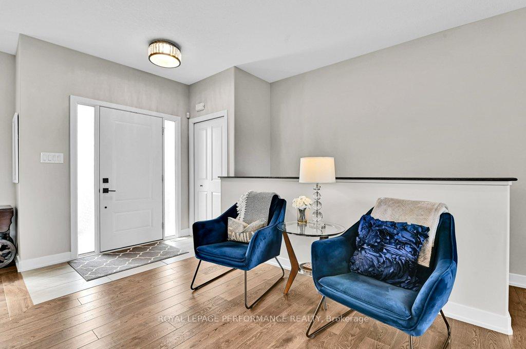 Photo 5 of 3569 Crosswind Crescent, Ottawa, Osgoode — HOMEH