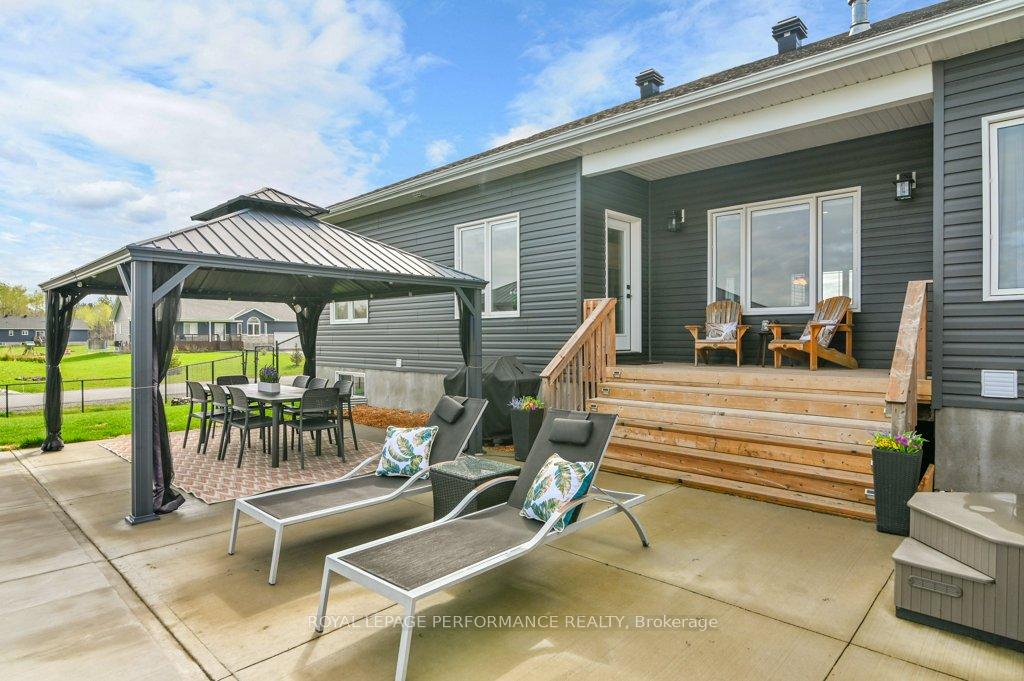 Photo 28 of 3569 Crosswind Crescent, Ottawa, Osgoode — HOMEH