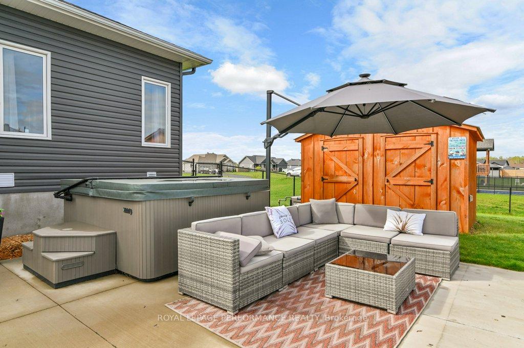 Photo 31 of 3569 Crosswind Crescent, Ottawa, Osgoode — HOMEH